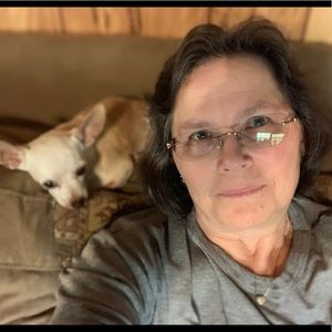 Meet your Posher, Lori